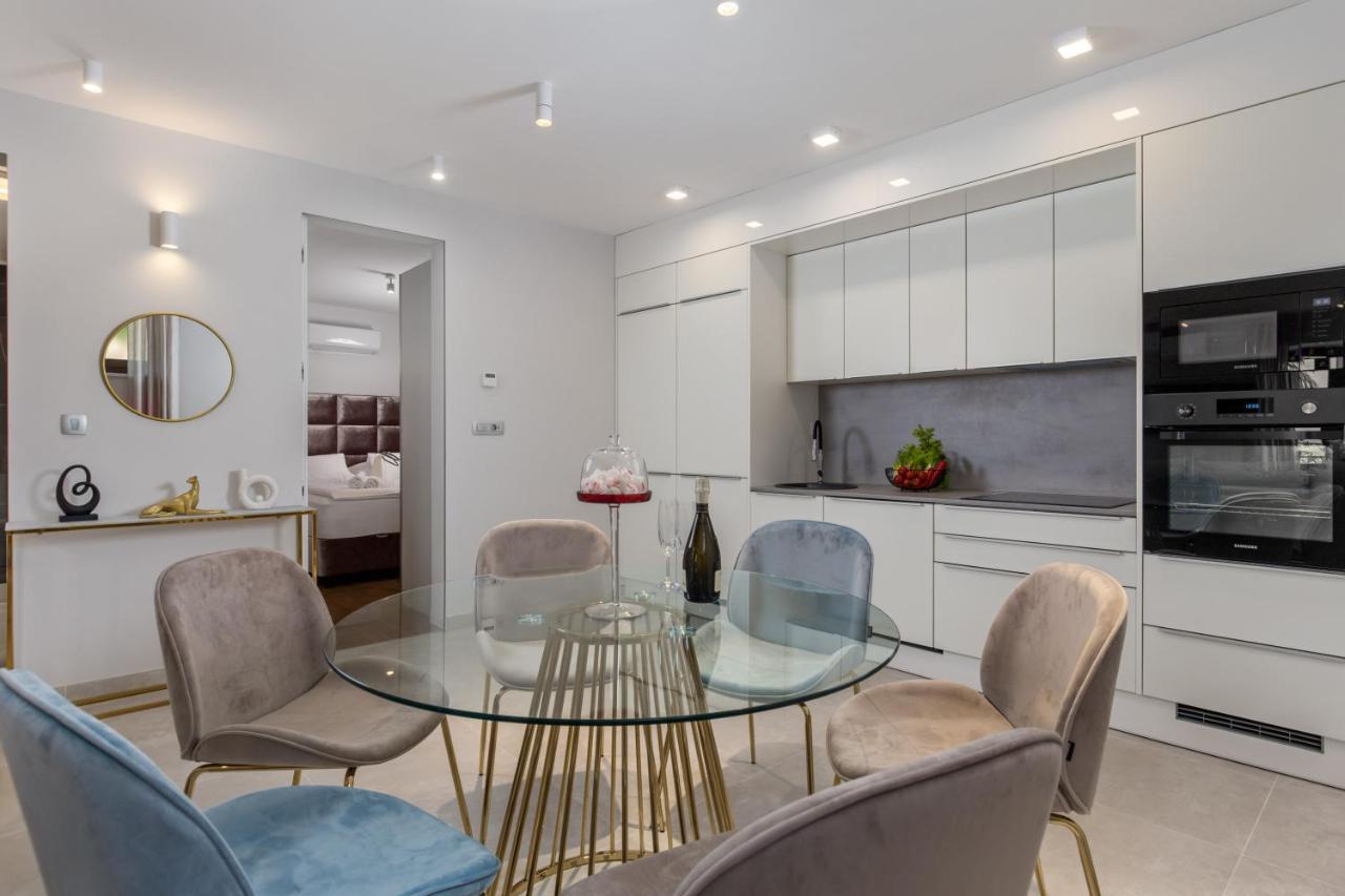 Apartmani Dogas ซริกเวนิซา ภายนอก รูปภาพ