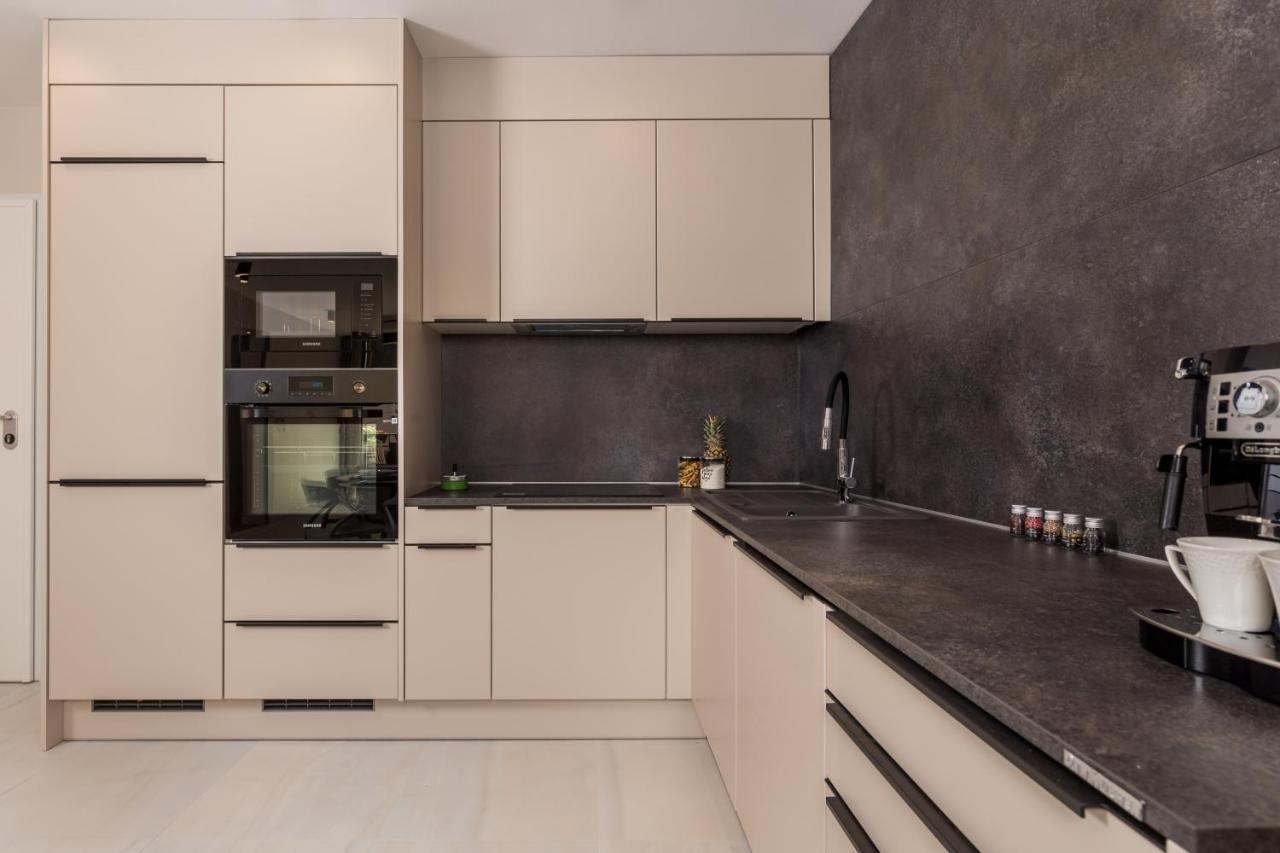 Apartmani Dogas ซริกเวนิซา ภายนอก รูปภาพ