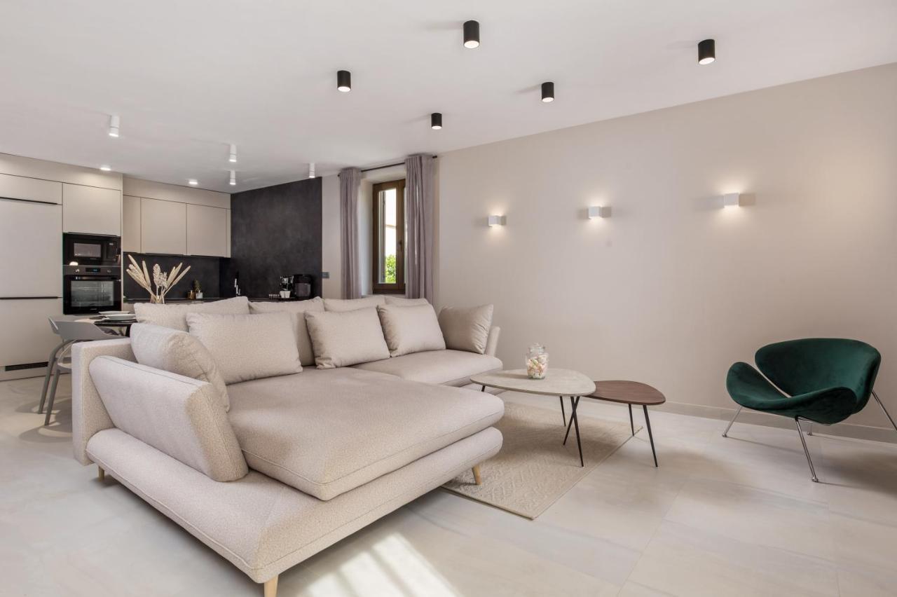 Apartmani Dogas ซริกเวนิซา ภายนอก รูปภาพ