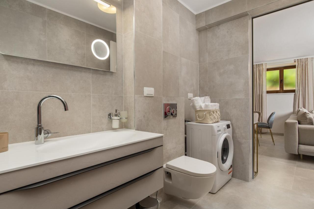 Apartmani Dogas ซริกเวนิซา ภายนอก รูปภาพ