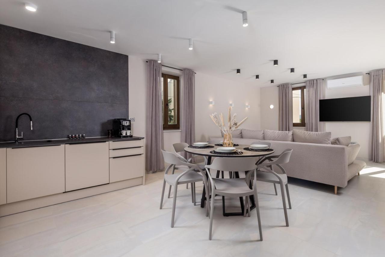 Apartmani Dogas ซริกเวนิซา ภายนอก รูปภาพ