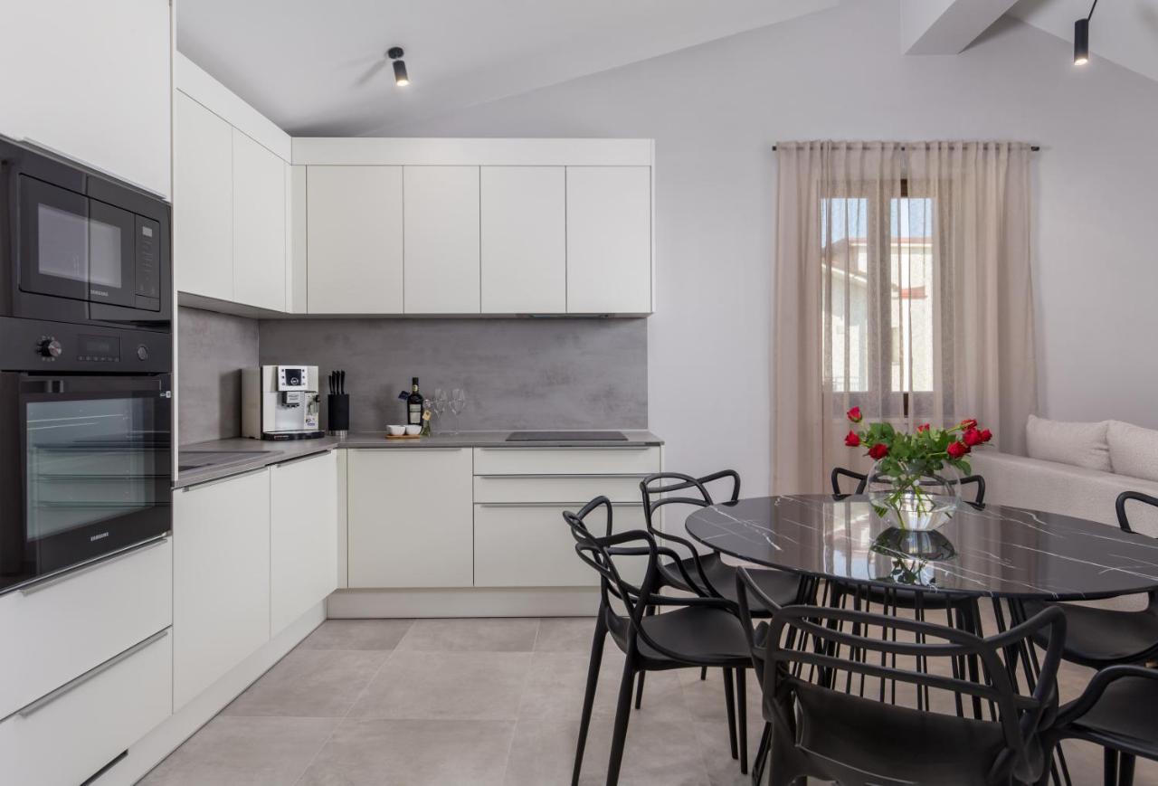 Apartmani Dogas ซริกเวนิซา ห้อง รูปภาพ