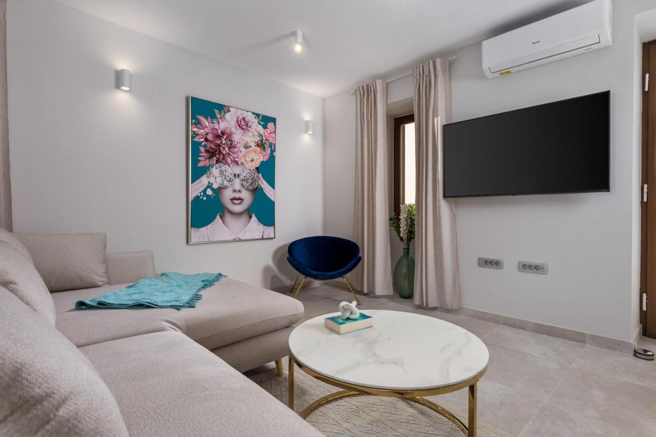 Apartmani Dogas ซริกเวนิซา ภายนอก รูปภาพ